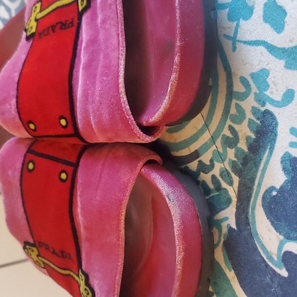 Authentic Prada sandals - Picture 7 of 9